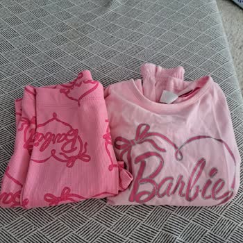 Okuma Bayramı İçin Sipariş Edilen Elbise Yanlışlıkla Pijama Olarak Gönderildi