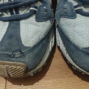 Skechers Ayakkabımın Dikişleri Erken Ayrıldı Ve Renk Soldu, Garanti Reddedildi