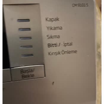 Beko Çamaşır Makinesinde Sürekli Siyah Lekeler Ürün Değişimi İstiyorum
