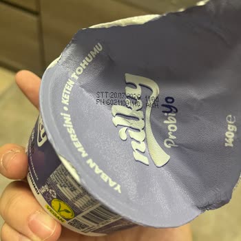 Küflü Nilky Probiyotik Yoğurdu: Sağlık Ve Güven Sorunu