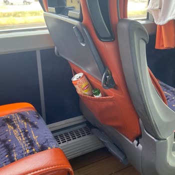 Buzlu Turizm Otobüsünde Kirli Ortam, Sigara Ve Telefon Kullanımıyla Güvenlik Tehlikesi