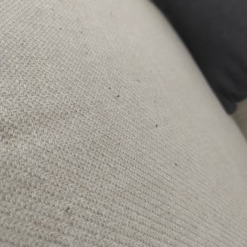 Kabaran Ve Lekelenen Koltuk Takımının Garanti Kapsamında Değiştirilmesi Gerekiyor