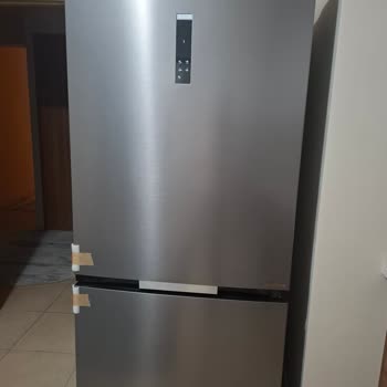 Alt Dondurucu Kapısı Sızdırıyor, Ürünler Bozuluyor Ve Enerji Faturası Yükseliyor