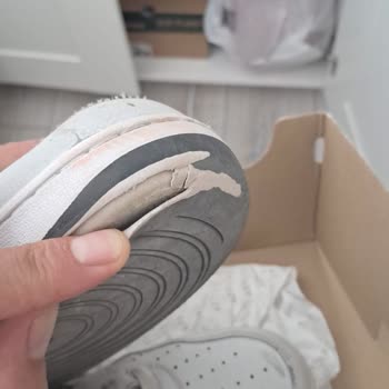 Nike Air Force 1'de Hızlı Aşınma Ve Değişim Talebi