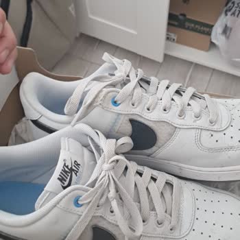 Nike Air Force 1'de Hızlı Aşınma Ve Değişim Talebi