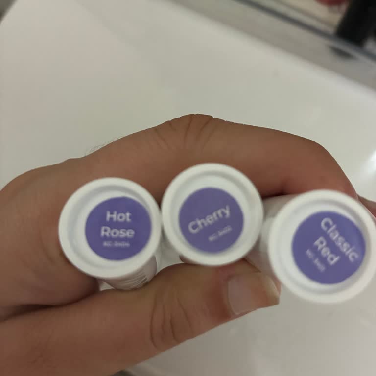 Mykoreagen Lip Stain 16 Saat Kalıcılık Vaadi Gerçekleşmedi, Ürünler Kurumuş Ve Koruyucu Bant Yok