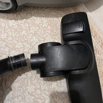 Arçelik S4240 Süpürgenin Yer Süpürme Başlığı Parçası Koptu, Yedek Parça Talebi