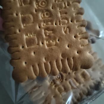 Migros Edremit’ten Aldığım Yanmış Eti Pötibör Bisküvileri İçin Yeni Ürün Ve Geri Dönüş Talebi