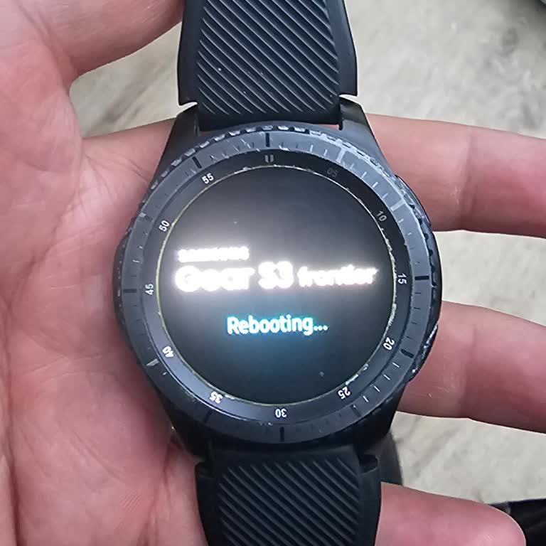 Yağmurda Kullanılamaz Hale Gelen Samsung Gear S3 Frontier Saatin Ücretsiz Onarım Talebi