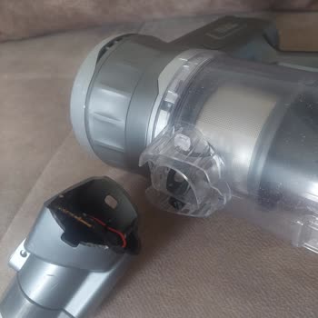 Quiclean Pro Şarjlı Dikey Süpürge Toz Torbası Parçası Tekrar Kırılıyor Ve Yedek Parça Bulunamıyor