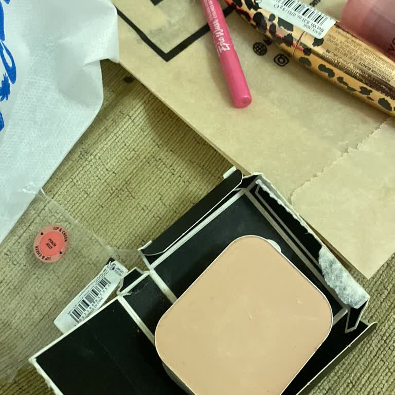 Watsons’ta Eksik Fondöten Gönderildi, Değişim İstememe Rağmen Sadece İade Teklifi Sunuldu