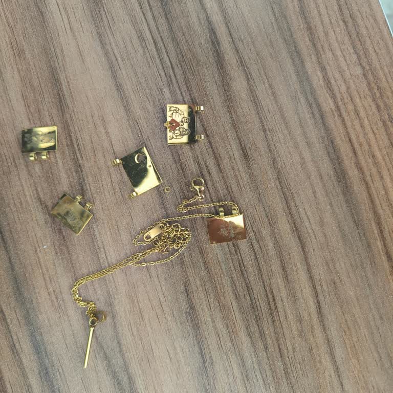 Kırılan Anneler Günü Kolyesi İçin Çözüm Talebi Ve Kalite Şikayeti