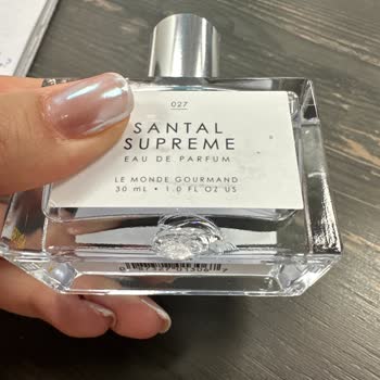 Sephora'dan Le Monde Parfümler Kutu Olmadan Ve Şişelerde Kırık Geldi