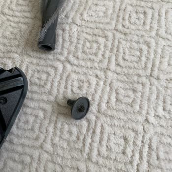 Philips Agua Trio Cordless 9000 Serisi Süpürge Parçasının Kırılması Ve Garanti Kapsamında Ücretsiz Değişim Talebi