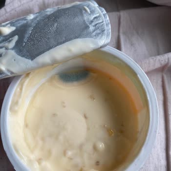 Küflü Quark Ürünü Sağlık Endişesi Ve Telafi Talebi
