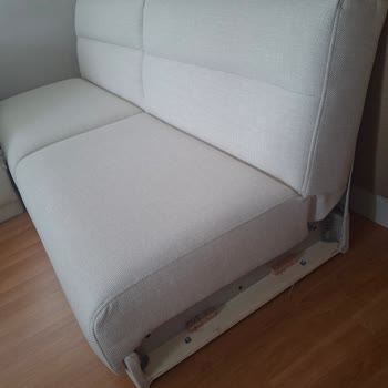 Teslim Edilen Paloma Köşe Takımında Eksik Ayaklar Ve Kırık Sunta Nedeniyle Montaj Gecikmesi