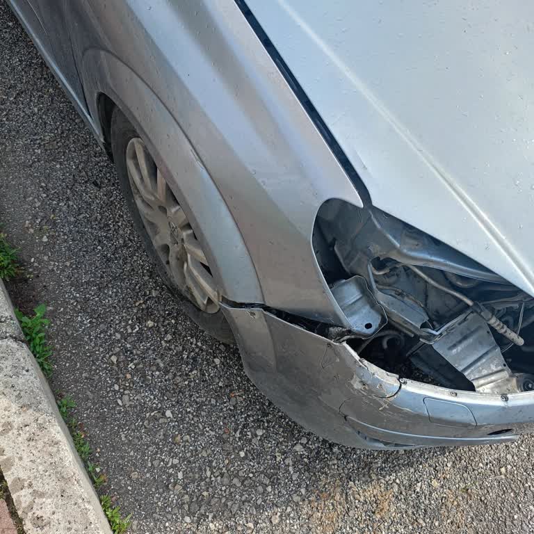 Michelin Lastiklerinde Ani Frenlerde Kayma Ve Kaza Riski