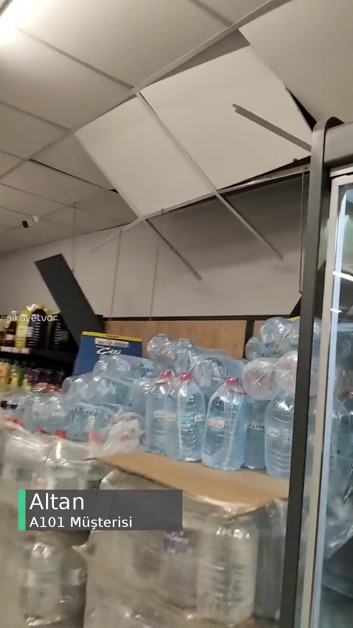 A101 Şubeyi Su Basıyor videonun kapak resmi