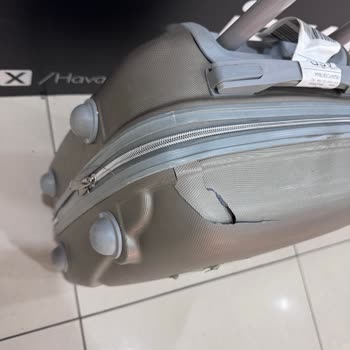Havaist Sabiha Gökçen Ve Bursa Seferinde Valiz Kırılması Ve Uygunsuz Tazminat Teklifi