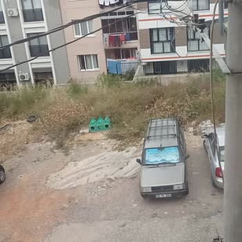 613 Sokaktaki Boş Arsa İhmal Ediliyor, Yangın Riski Artıyor