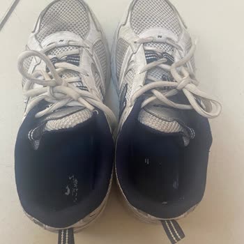 New Balance 408 Ayakkabısında Erken Kenar Açılması Ve Logo Silinmesi