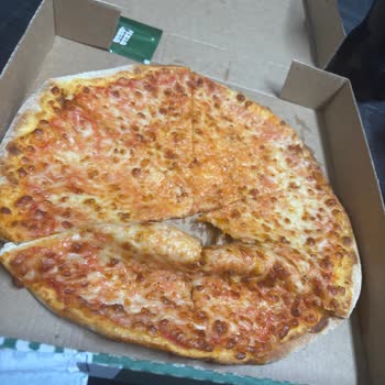PizzaLazza Geç Teslimat ve Dağılmış Pizza Kabul Edilemez