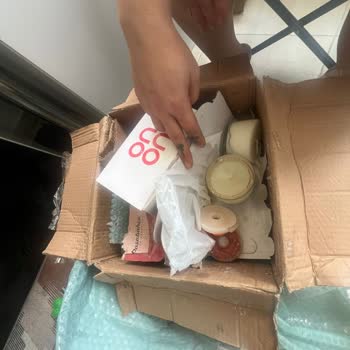 Kargo Teslim Edilmeden Hasar Bildirildi, 3200 TL Değerindeki Mallar Mahvoldu