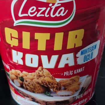 Lezita Çıtır Kova Üçlüsünde Temizlenmemiş Tavuk Ve Kıllar