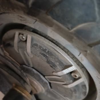 Garanti Kapsamındaki Scooter Motor Kapağı Kırıldı, Ücretli Tamir Talebi