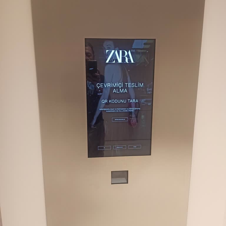 Zara Meydan AVM Mağazadan Teslim Alma Sürecinde Uzun Bekleme Ve Personel İlgisizliği