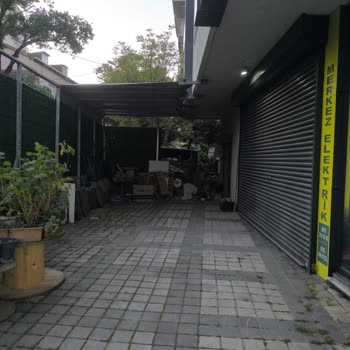 İzinsiz Çelik Konstrüksiyon Ve Tente Yapısı Güvenliğimize Tehdit Oluşturuyor