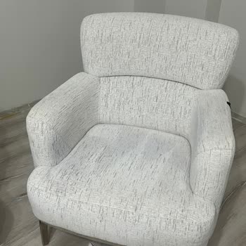 Shine Oturma Grubunda Renk Verme Ve Silinmeyen Lekeler Nedeniyle Ürün Değişimi Talebi