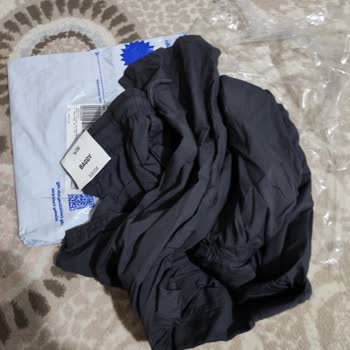 Kırışık Pantolon Ve Cevapsız Müşteri Hizmetleri