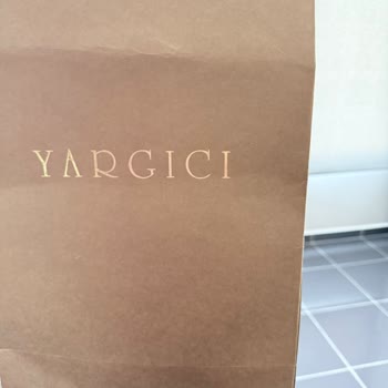 Yargıcı Bornova Şubesi Etiketsiz Hediye Gömlek Değişimini Reddetti