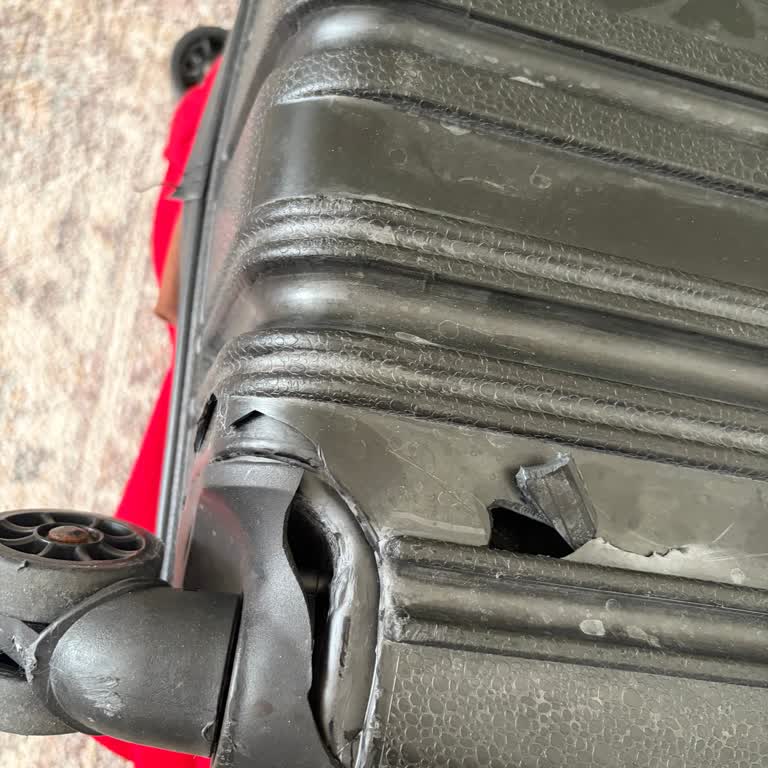 A Jet Valiz Hasarına Sorumluluk Reddi