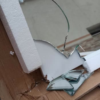 Rabi Mobilya’da Gecikmeli Teslimat Ve Defolu Gardırop İçin Tam İade Talebi