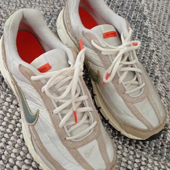 In Street Nike İnitiator Ayakkabısında Hızlı Deformasyon, Mağaza Değişim Talebine Ret Cevabı