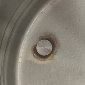 Zwilling Kettle’da Kısa Sürede Paslanma Ve Su Renklenmesi, Fatura Yoksa Çözüm Talebi
