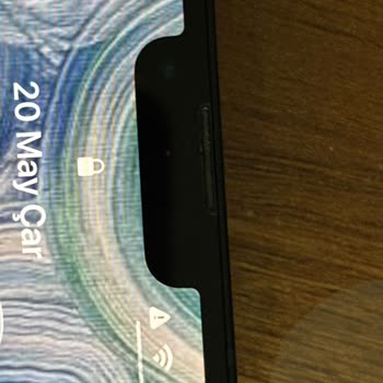 Garanti Kapsamındaki Iphone 13'te Şebeke Sorunu Ve Haksız Açılma İddiası