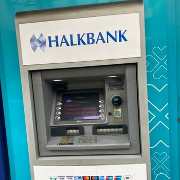 ATM'de Yutulan Para Hesaba İade Edilmedi