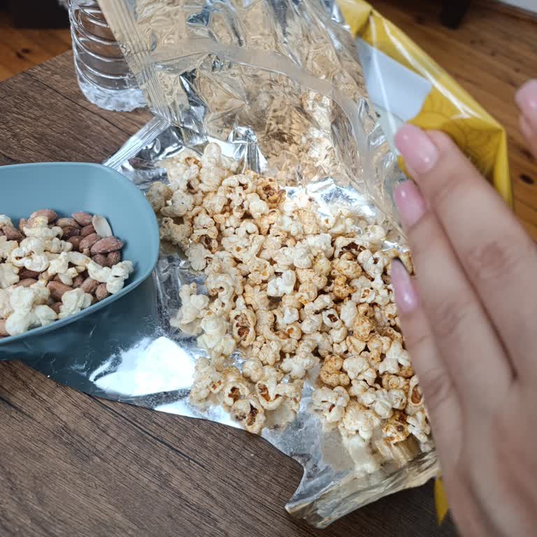 Lezzetsiz Ve Aromasız Peyman Patlamış Mısırı