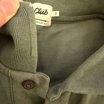 Beymen Club Polo Yaka Tişörtte Plastik Parçanın Çıkması