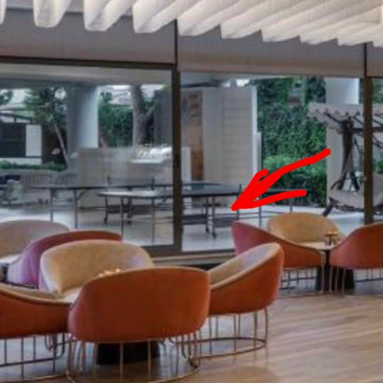 Limak Atlantis Deluxe Hotel'de Kaygan Zemin Nedeniyle Düşen Misafir Ve Yardımsız Personel