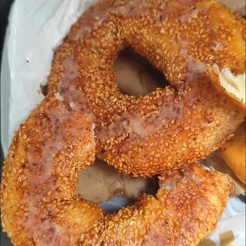 Akyurt Pastanesinde Tereyağlı Simit Ve Açma Aşırı Yağlı Ve Tuzsuz Olarak Geri Dönüş Aldı