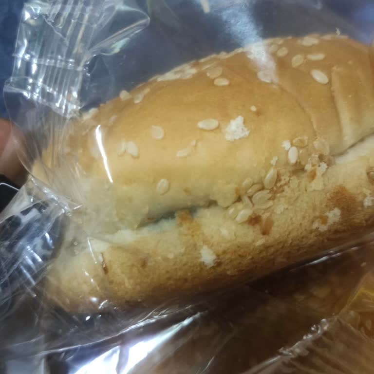 Mopaş Şubesinde Bayat Ve Küflü Hamburger Ekmeği Sağlık Riski
