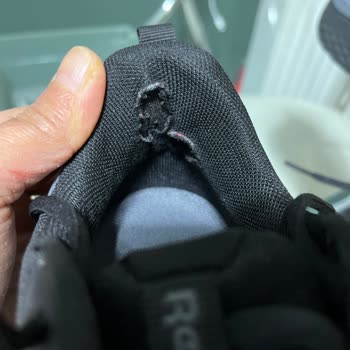 Reebok Spor Ayakkabısının Kısa Sürede İç Astarda Yırtılması Ve Üretim Kusuru İddiası
