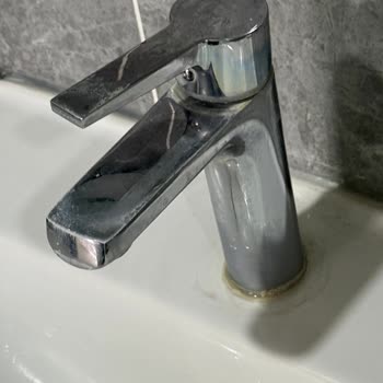 Penta Lavabo Bataryasında Kireçlenme Nedeniyle İç Tırnak Kırılması Ve Ücretsiz Tamir Talebi