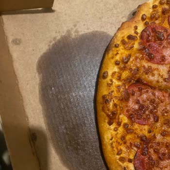 Teslimat Gecikmesi Ve Bozuk Pizza Nedeniyle Tam İade İsteği