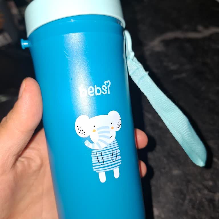 Bebsi Pipetli Bardak Sulukta Şiddetli Koku Ve Çocuk Sağlığı Endişesi