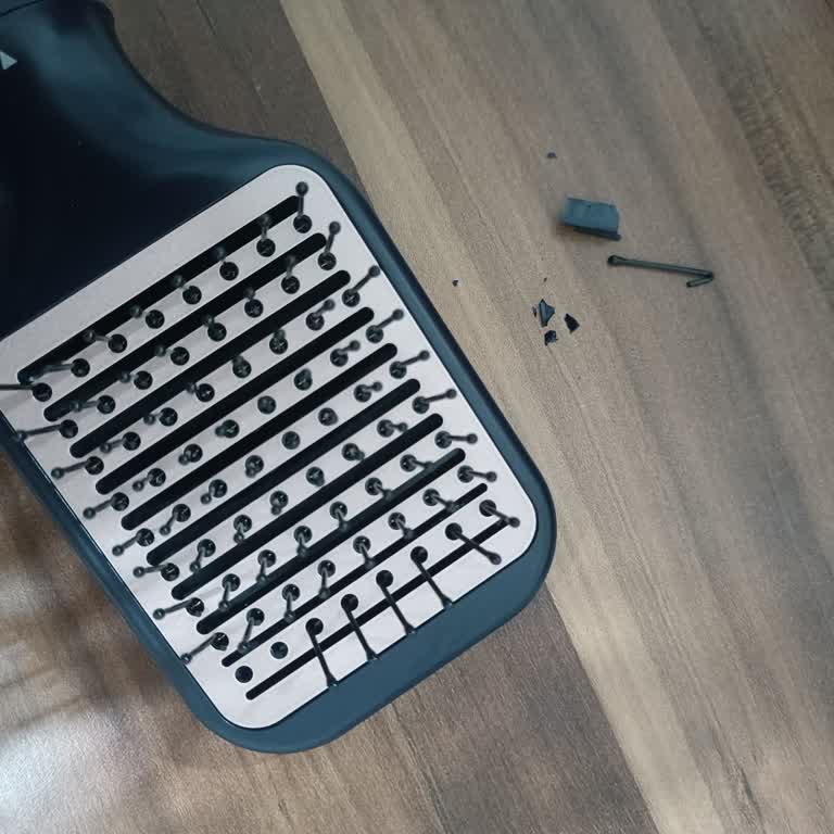 Philips Saç Şekillendiricide Kırılan Başlıklar Ve Evkur Sorumluluğu